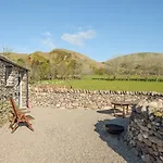 The Hoggest@high House Farm *