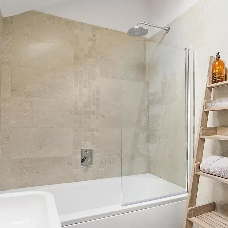 فندق The Hoggest@high House Farm *